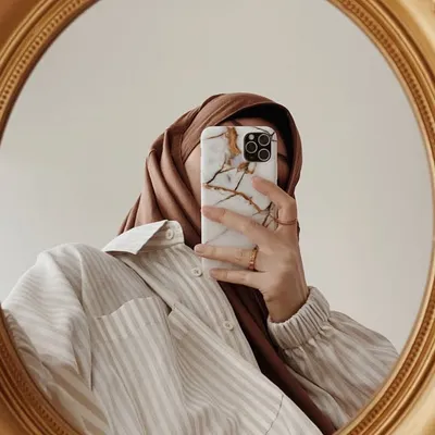 ๐๐ง๐ข . profile