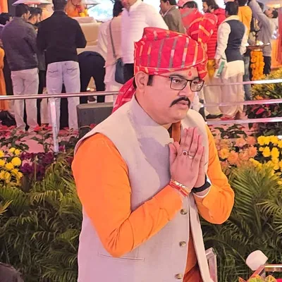 Nishank Tripathi (मोदी का परिवार) profile