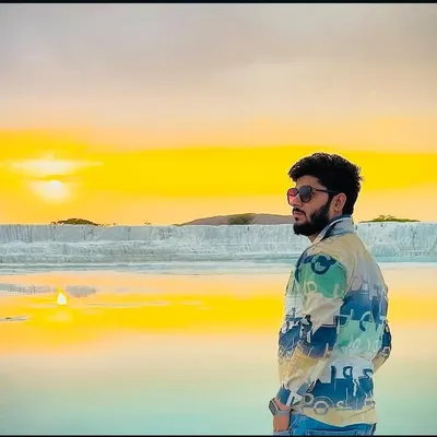 Ňīshçhāyā Āhūjā profile