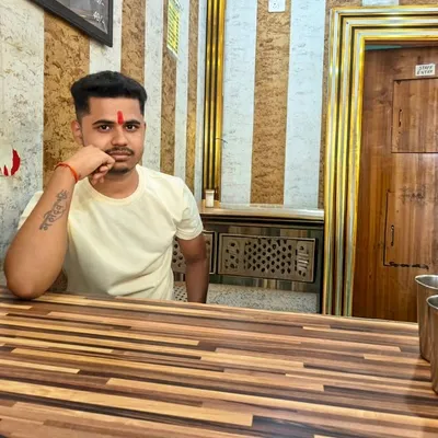 Nitesh Pathak profile
