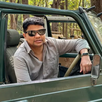 NITIN DESAI profile