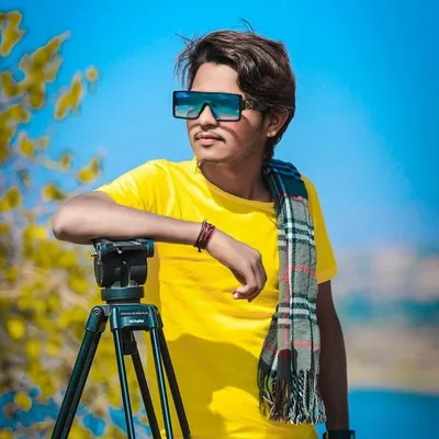 Nitin Thakor Singer official profile
