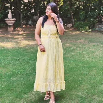 Nitu Chauhan (w/o Rajawat) Youtuber