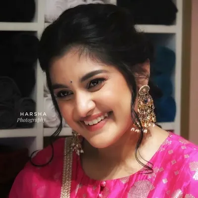 nivetha profile