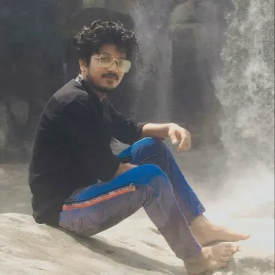 Mustafa Rza Niyazi profile