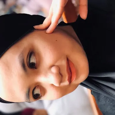Amira N Zee profile