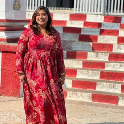 Sravanthi profile
