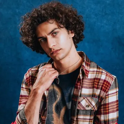 Noah Grossman profile
