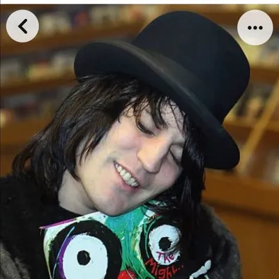 Noel Fielding profile