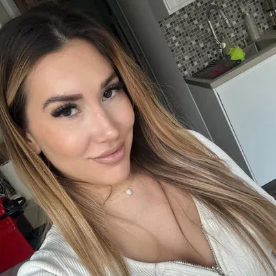Noella Christel profile