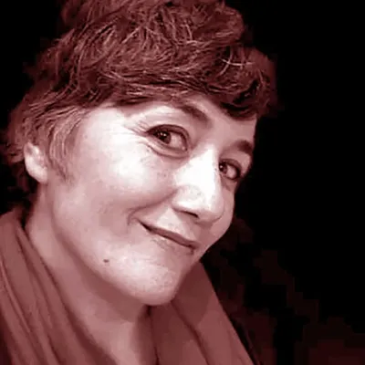 Noemí Villamuza || Illustrator, Visual Artist & Storyteller profile