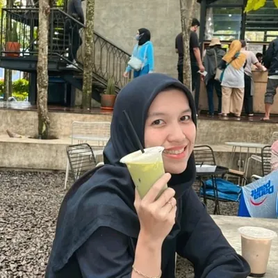 noer rahmi profile