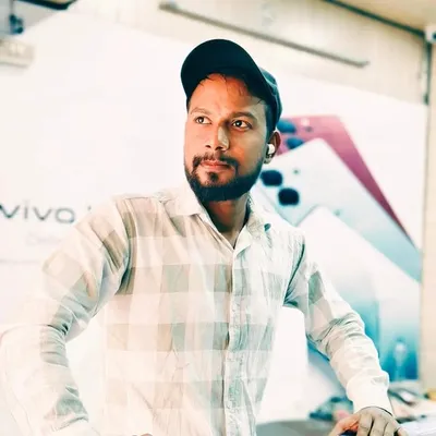 Akash Tiwari profile