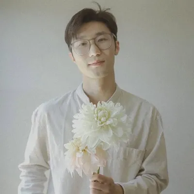 Simon Zhou profile