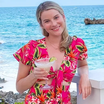 Lindsay | FOOD & TRAVEL profile