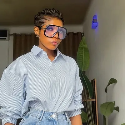 Nora Pat profile