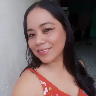 Nora Gaspar profile
