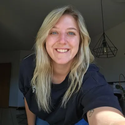 Nora | realistischer Alltagscontent profile