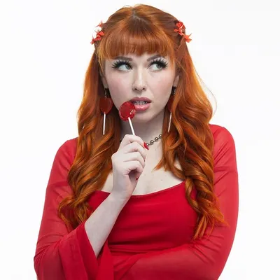 Saige Ryan profile