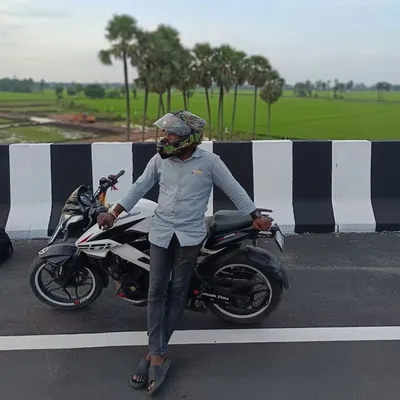NS__200_bike_Lovers☠️💨😈 profile
