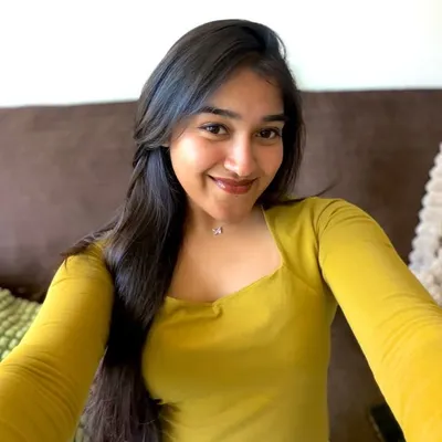 அனாಮಿಕಾ 🧿 profile