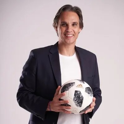 Nuno Gomes profile