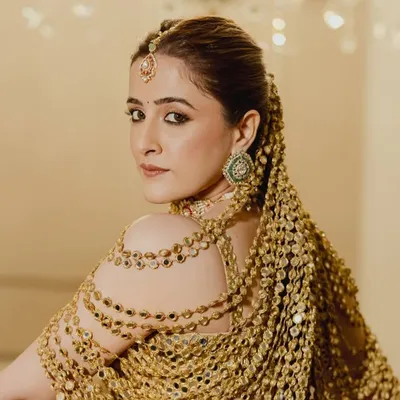 Nupur Sanon Ben profile