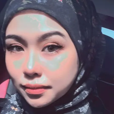 Nur Sarfina profile