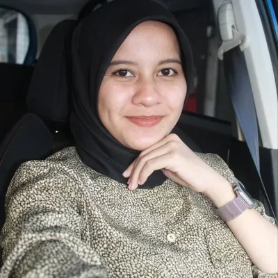 NUR ALISA ๐ง๐ผโโ๏ธ profile