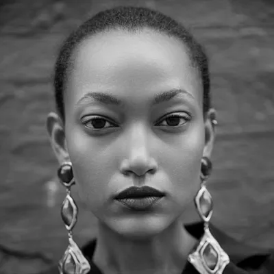 Nur Hellmann profile