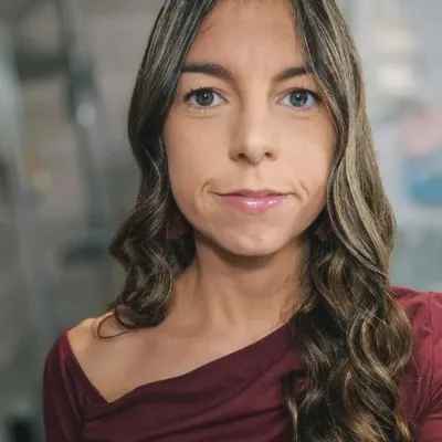 Nuria Corona profile