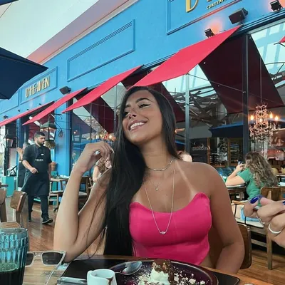 Nuria Garrido profile