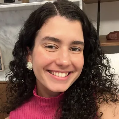 Bela Flores profile