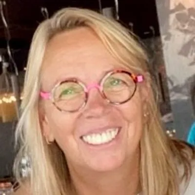 Esther Brehm profile