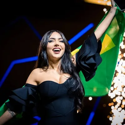 Nyvi Estephan / Apresentadora / Games & eSports profile