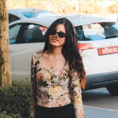 Noor Zamrina profile