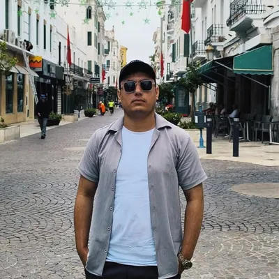 Omari Mohamed l Social Media Manager 1 Graphic Designer profile