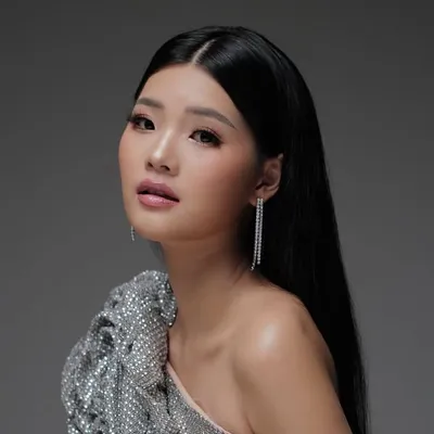 Odelia Catalina profile