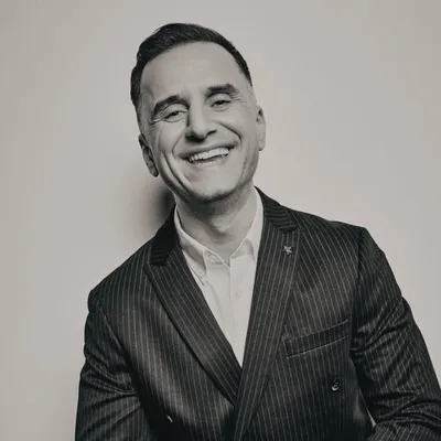 Özcan Cosar profile