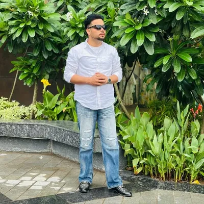 Love Thind Official profile