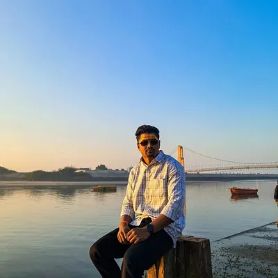 ıllıllı Ajay ıllıllı profile