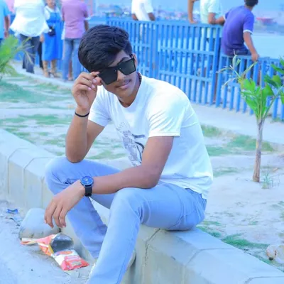 Akarshit Gupta profile