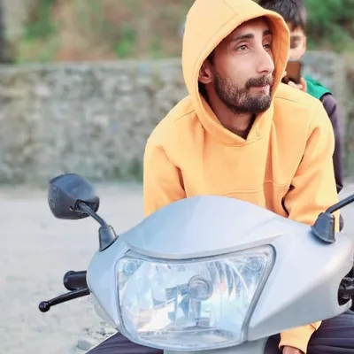 Àdrees Khan profile