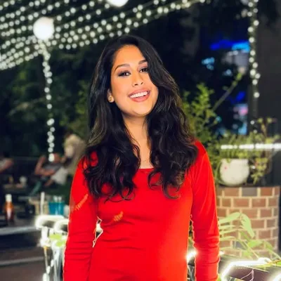 APOORVA SHARMA🧿 profile