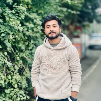 अवि प्रजापति profile