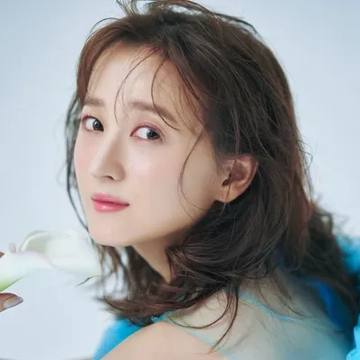 小松彩夏 profile