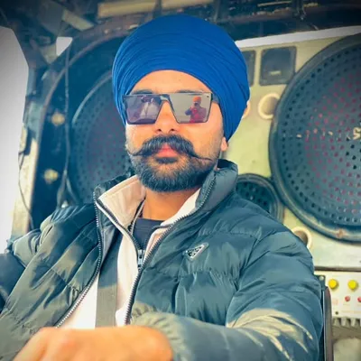 ❣️official Randhawa❣️ profile
