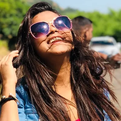 Ayushi profile
