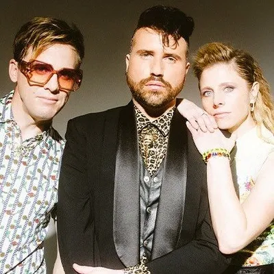 NEON TREES profile