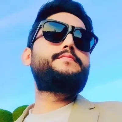 i_amsaif@live™ 🔵 سیف خان profile
